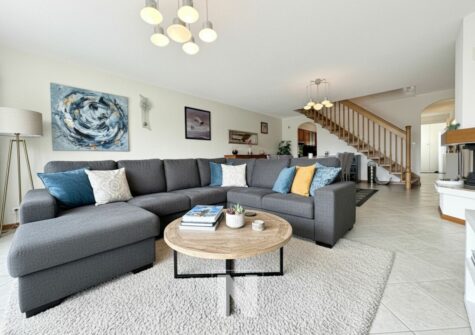 Appartement 5 pièces de 164 m2 sur 3 niveaux à Renens