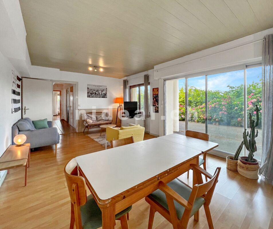 Appartement de 2.5 pièces en Rez-de-Chaussée