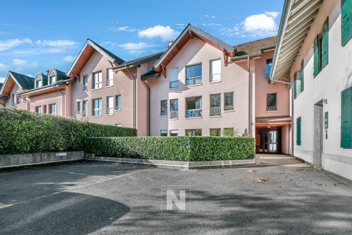 À vendre à Commugny : Bureau transformable en appartement dans une PPE de charme